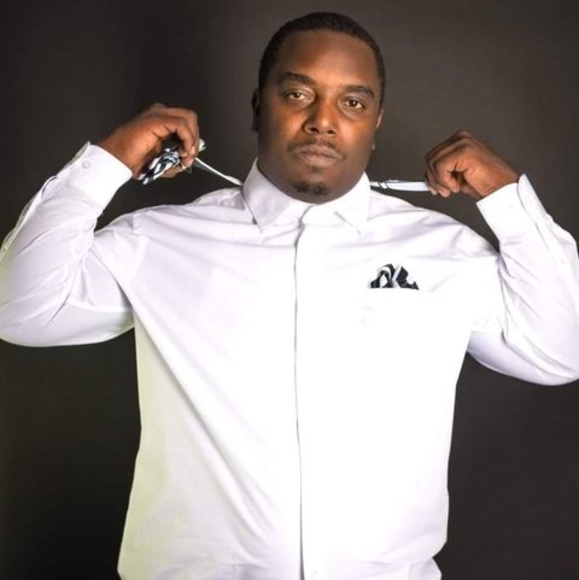 Meet your Posher, Bobby - Picture 1 of 1